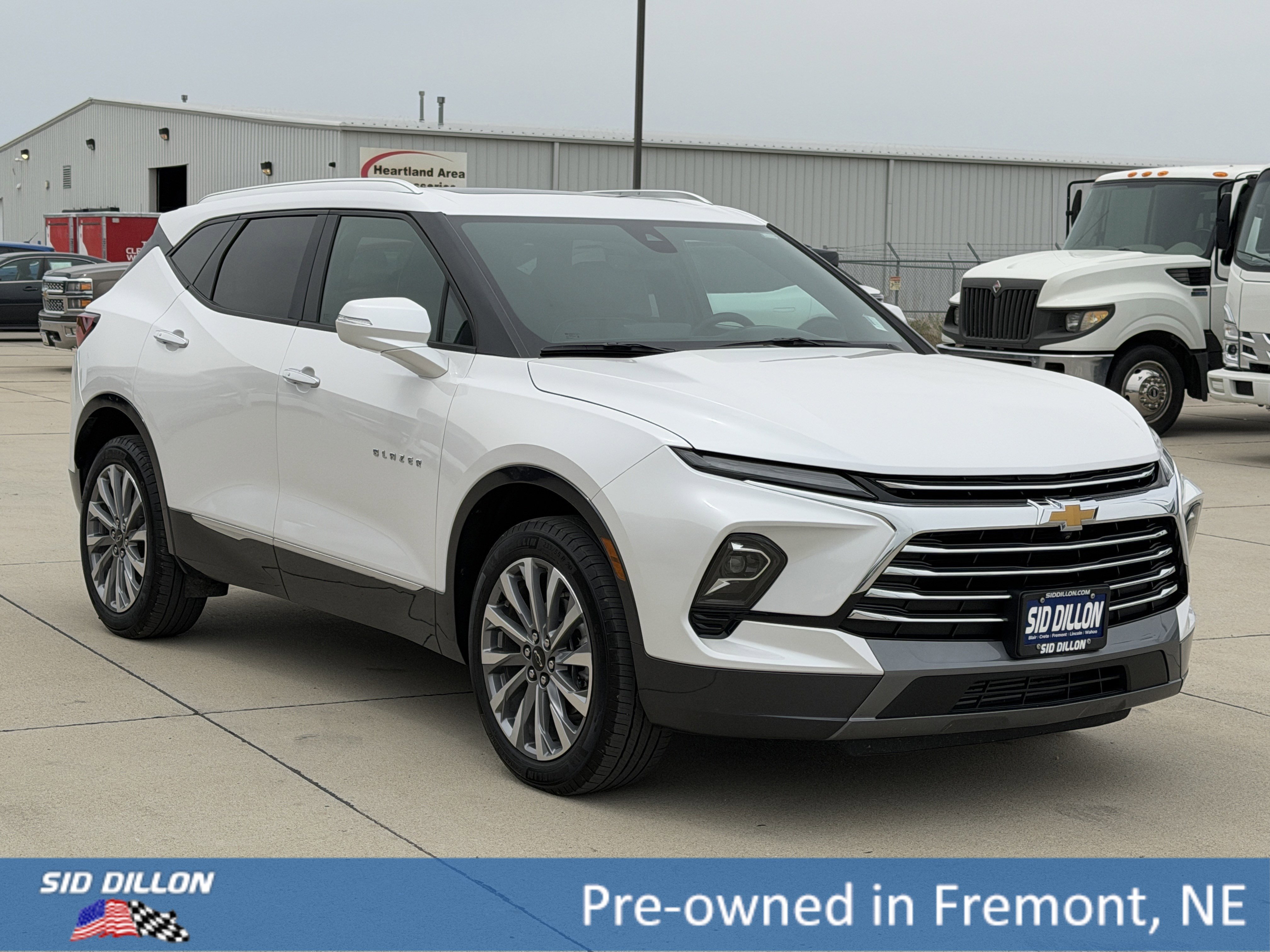 chevrolet blazer 2025 3GNKBLR43SS119769 image chevrolet blazer 2025 3GNKBLR43SS119769 image