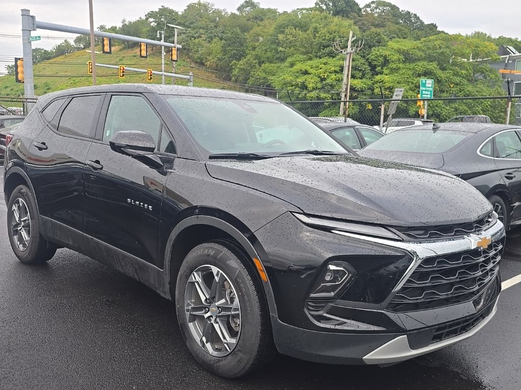 chevrolet blazer 2025 3GNKBCR48SS236747 image chevrolet blazer 2025 3GNKBCR48SS236747 image