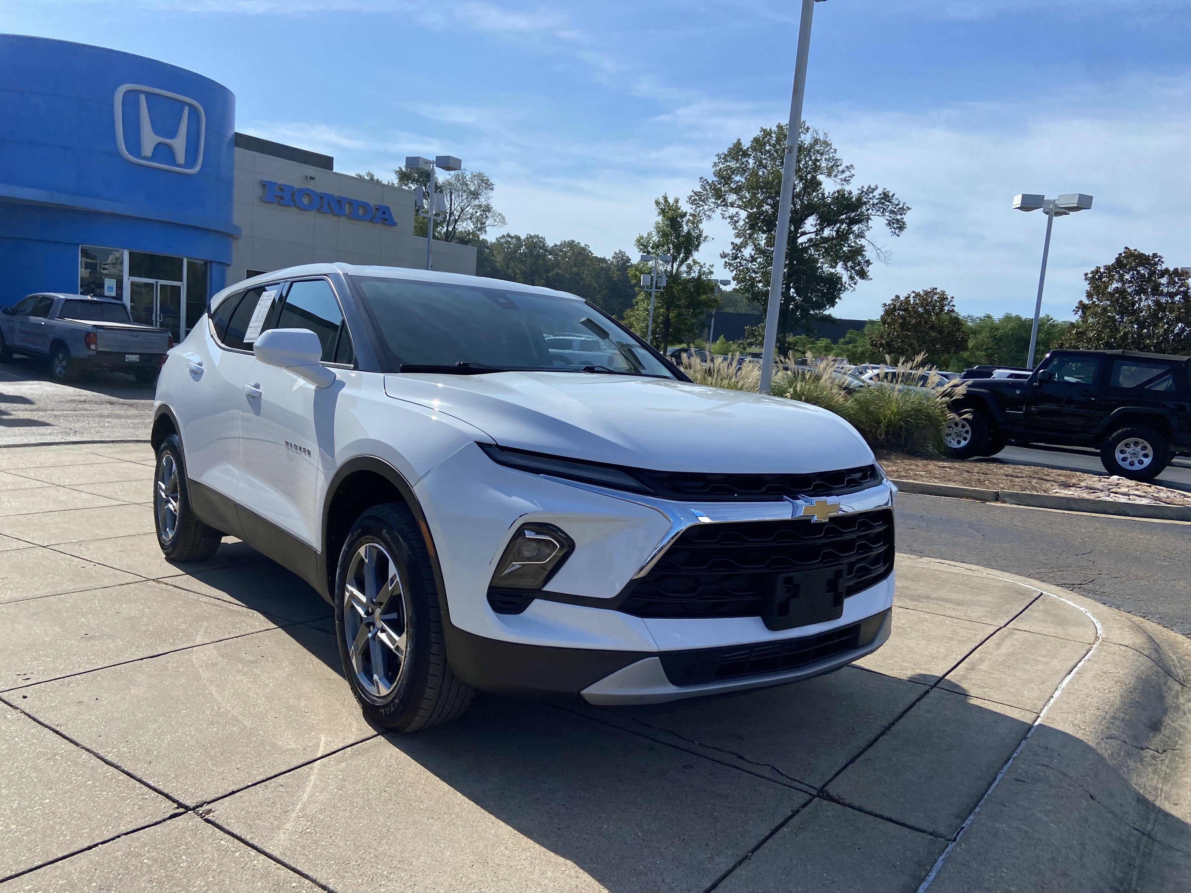 chevrolet blazer 2025 3GNKBCR42SS220849 image chevrolet blazer 2025 3GNKBCR42SS220849 image