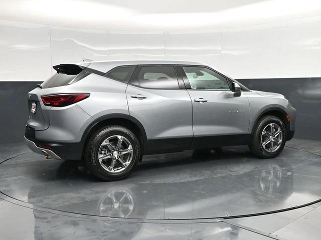 chevrolet blazer 2025 3GNKBCR42SS216977 image chevrolet blazer 2025 3GNKBCR42SS216977 image