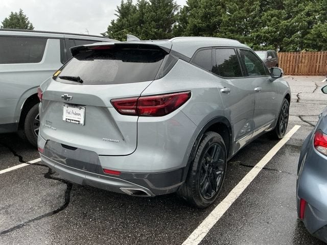 chevrolet blazer 2025 3GNKBLRS7SS163692 image chevrolet blazer 2025 3GNKBLRS7SS163692 image