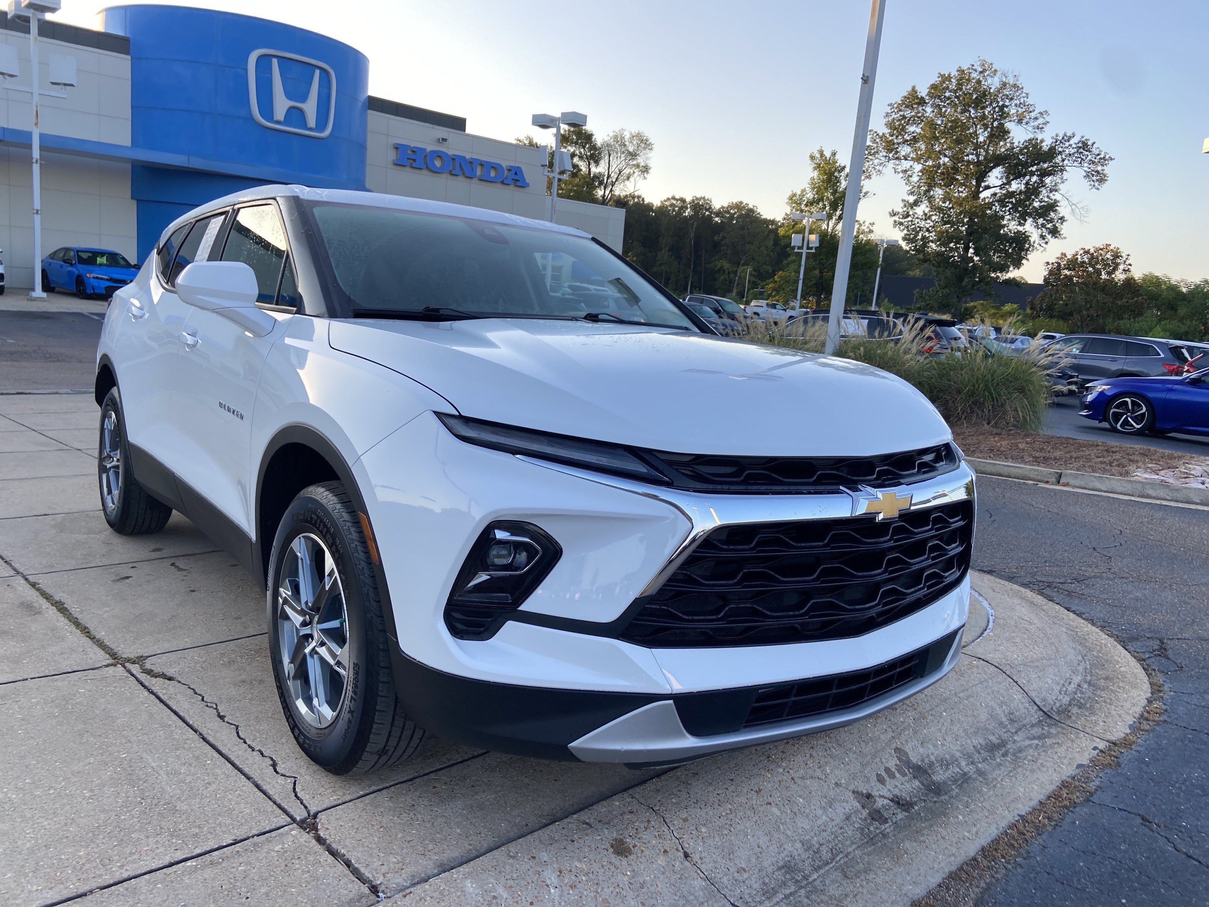 chevrolet blazer 2025 3GNKBCR40SS245524 image chevrolet blazer 2025 3GNKBCR40SS245524 image