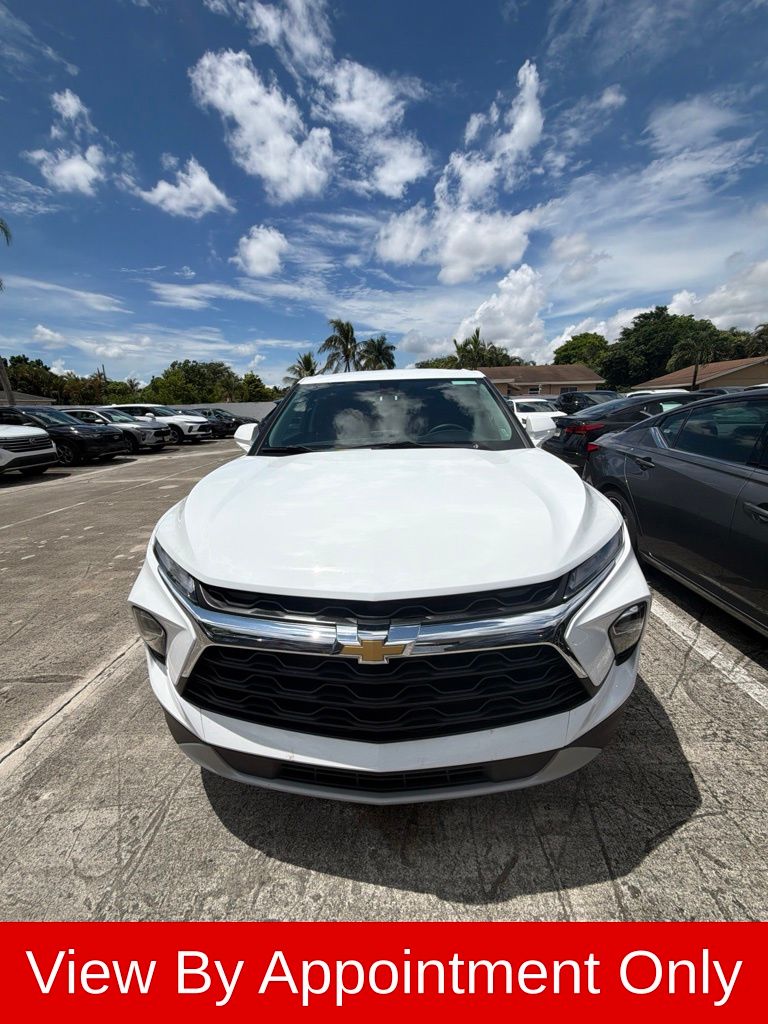chevrolet blazer 2025 3GNKBCR40SS248620 image chevrolet blazer 2025 3GNKBCR40SS248620 image