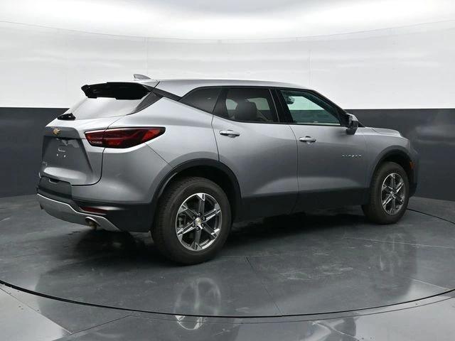 chevrolet blazer 2025 3GNKBCR42SS186816 image chevrolet blazer 2025 3GNKBCR42SS186816 image