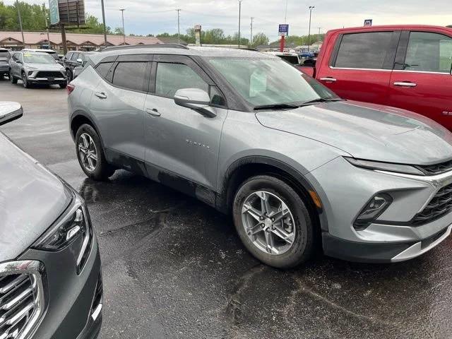 chevrolet blazer 2025 3GNKBJRSXSS100283 image chevrolet blazer 2025 3GNKBJRSXSS100283 image