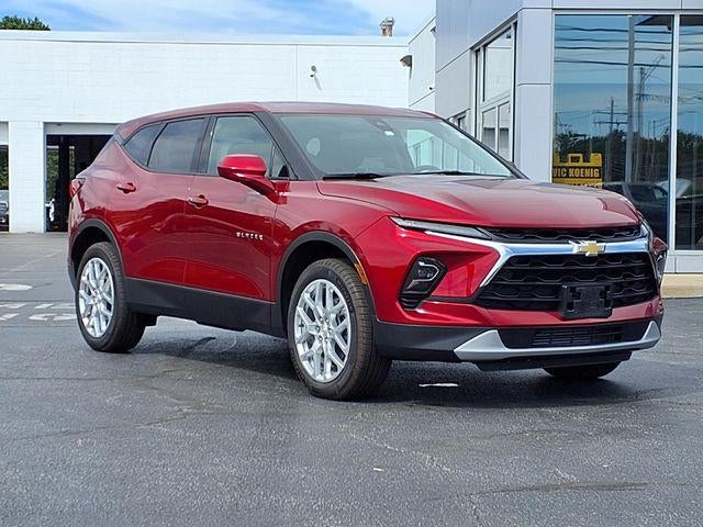 chevrolet blazer 2025 3GNKBCR48SS164366 image chevrolet blazer 2025 3GNKBCR48SS164366 image