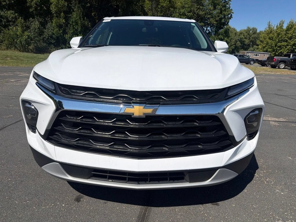 chevrolet blazer 2025 3GNKBCR45SS223308 image chevrolet blazer 2025 3GNKBCR45SS223308 image