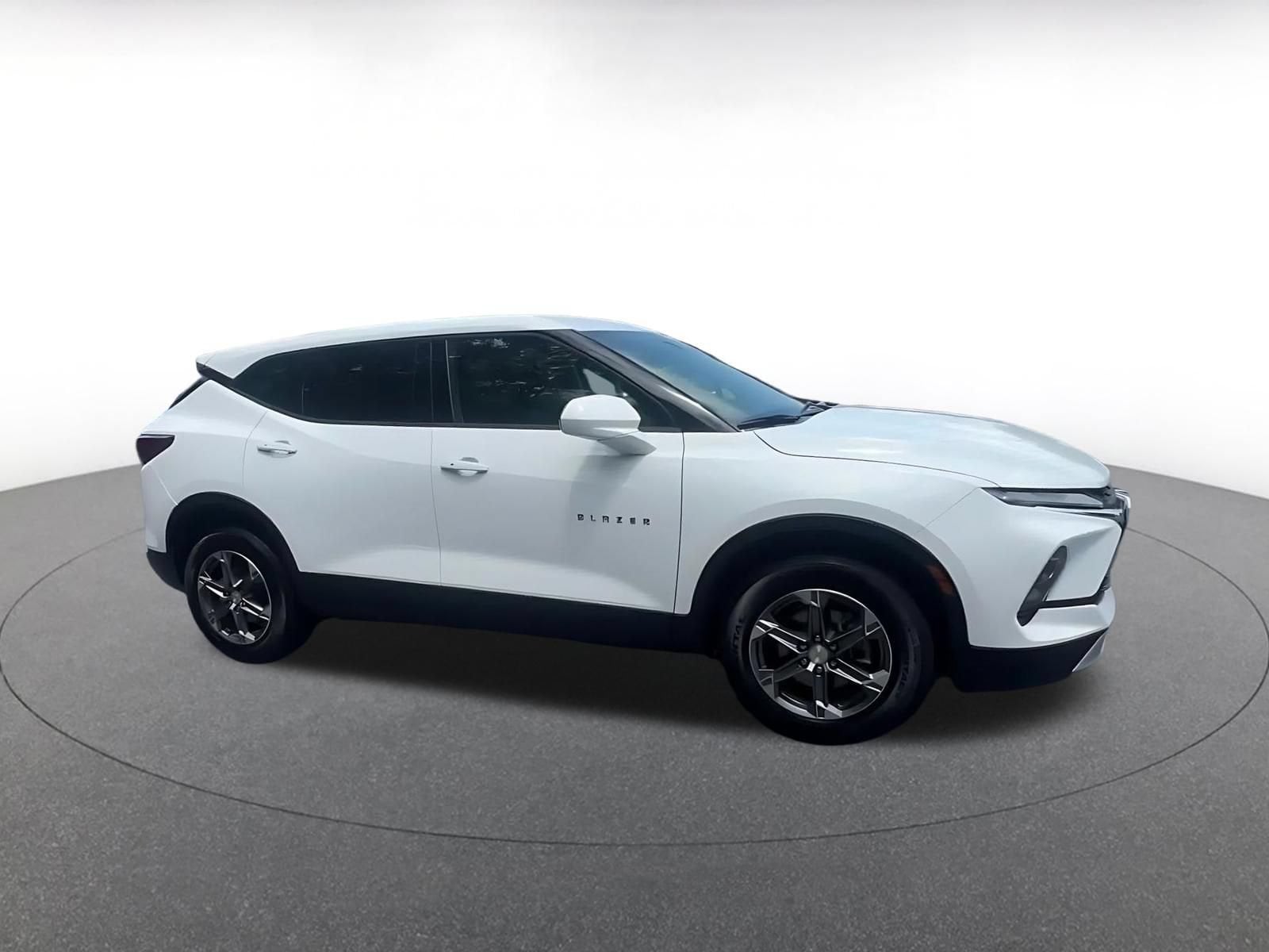 chevrolet blazer 2025 3GNKBCR44SS271804 image chevrolet blazer 2025 3GNKBCR44SS271804 image