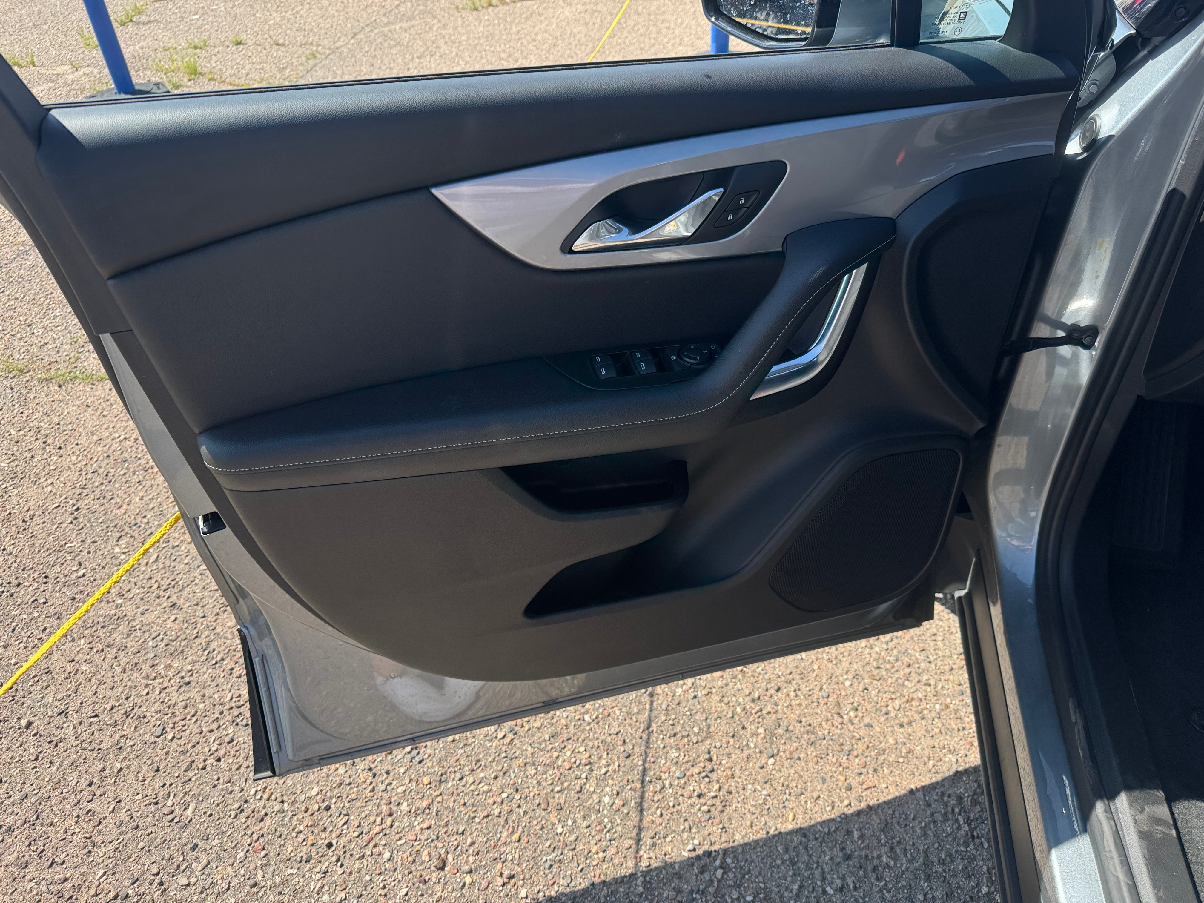chevrolet blazer 2025 3GNKBCR41SS186516 image chevrolet blazer 2025 3GNKBCR41SS186516 image