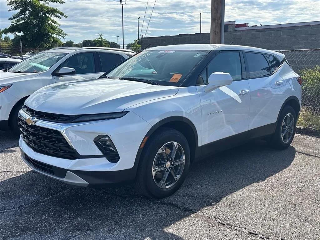 chevrolet blazer 2025 3GNKBHR48SS186171 image chevrolet blazer 2025 3GNKBHR48SS186171 image