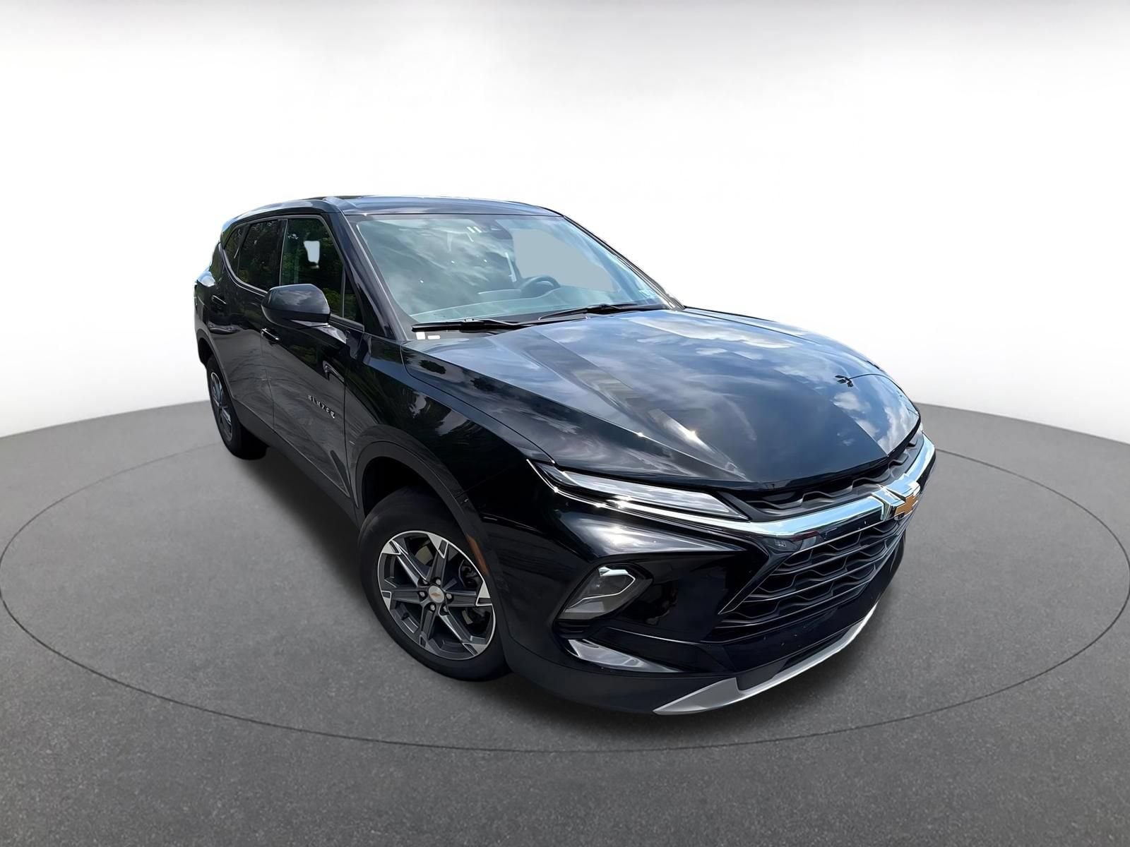chevrolet blazer 2025 3GNKBCR4XSS271287 image chevrolet blazer 2025 3GNKBCR4XSS271287 image