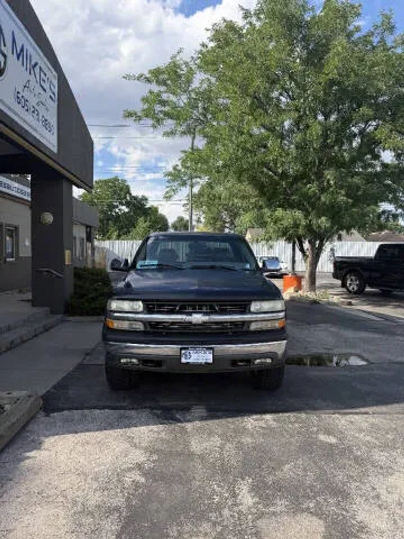 chevrolet silverado 2001 1GCEK19T01E114068 image chevrolet silverado 2001 1GCEK19T01E114068 image