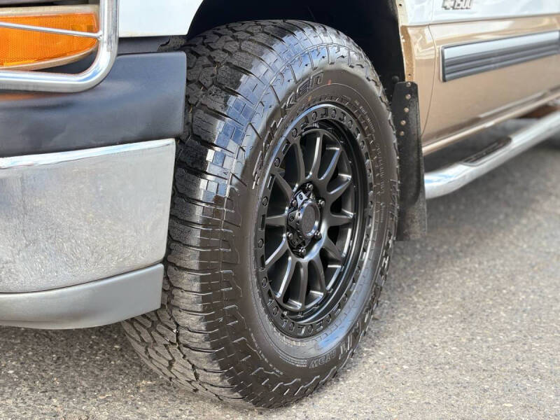 chevrolet silverado 2001 1GCEK19T41E101940 image chevrolet silverado 2001 1GCEK19T41E101940 image
