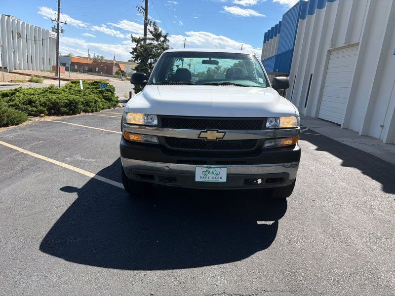 chevrolet silverado 2001 1GCHK24U21E261639 image chevrolet silverado 2001 1GCHK24U21E261639 image