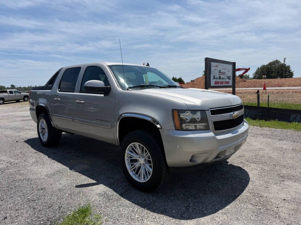 chevrolet avalanche 2008 3GNFK12398G174309 image chevrolet avalanche 2008 3GNFK12398G174309 image