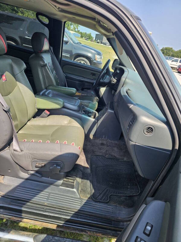 chevrolet avalanche 2002 3GNEK13T22G203067 image chevrolet avalanche 2002 3GNEK13T22G203067 image