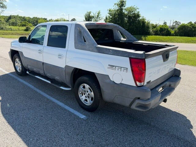 chevrolet avalanche 2002 3GNEC13TX2G144153 image chevrolet avalanche 2002 3GNEC13TX2G144153 image