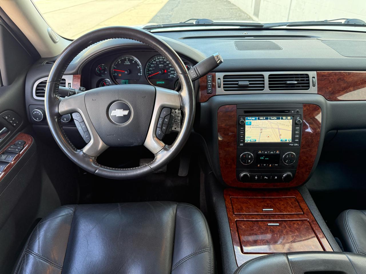 chevrolet avalanche 2011 3GNTKGE30BG347725 image chevrolet avalanche 2011 3GNTKGE30BG347725 image