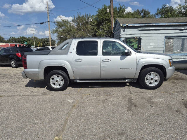 chevrolet avalanche 2011 3GNTKFE35BG105992 image chevrolet avalanche 2011 3GNTKFE35BG105992 image