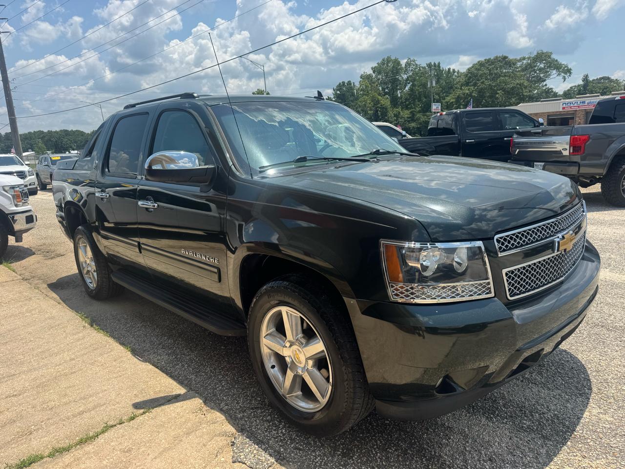 chevrolet avalanche 2013 3GNMCFE06DG211636 image chevrolet avalanche 2013 3GNMCFE06DG211636 image