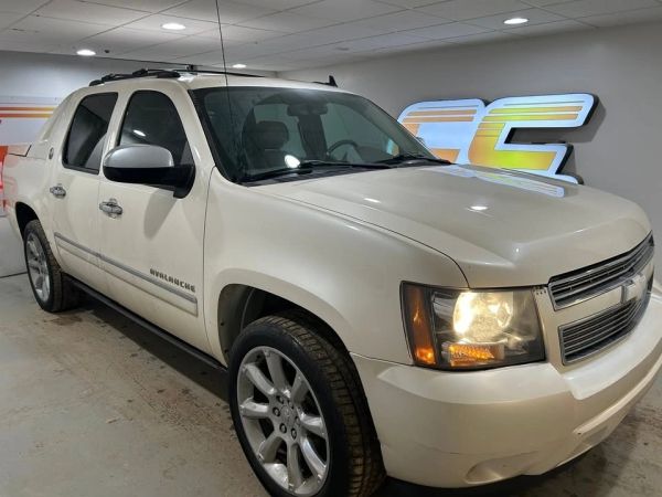chevrolet avalanche 2013 3GNTKGE71DG214610 image chevrolet avalanche 2013 3GNTKGE71DG214610 image