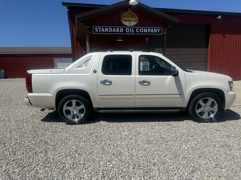 chevrolet avalanche 2013 3GNTKGE77DG343886 image chevrolet avalanche 2013 3GNTKGE77DG343886 image