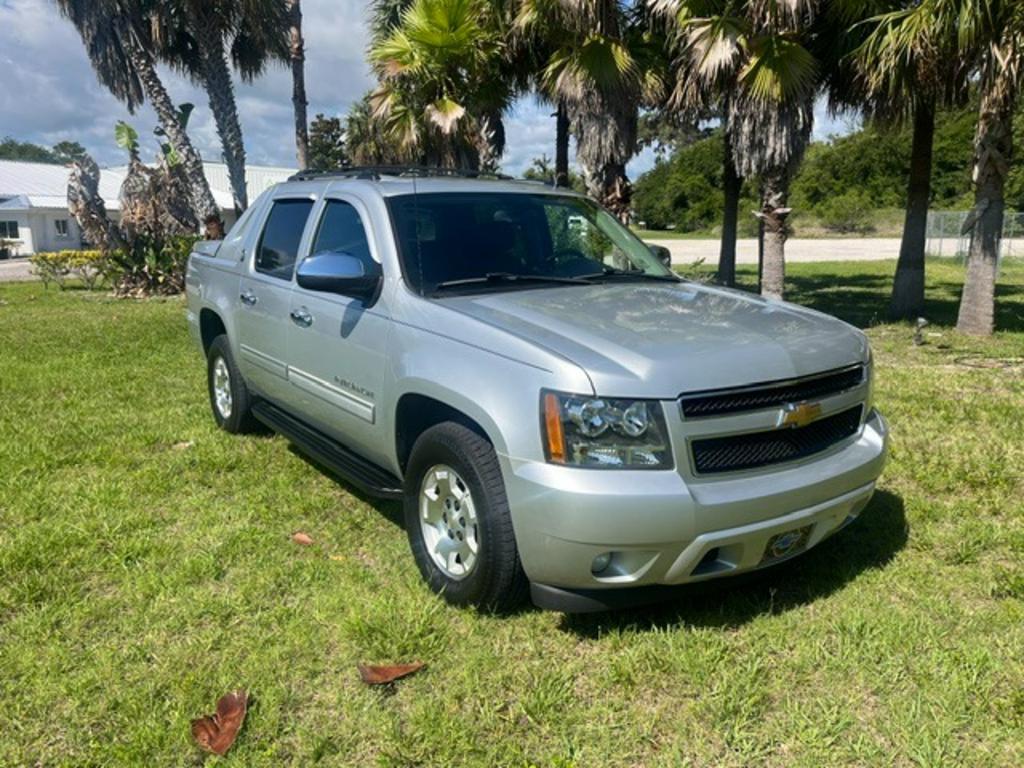 chevrolet avalanche 2013 3GNMCFE08DG365894 image chevrolet avalanche 2013 3GNMCFE08DG365894 image