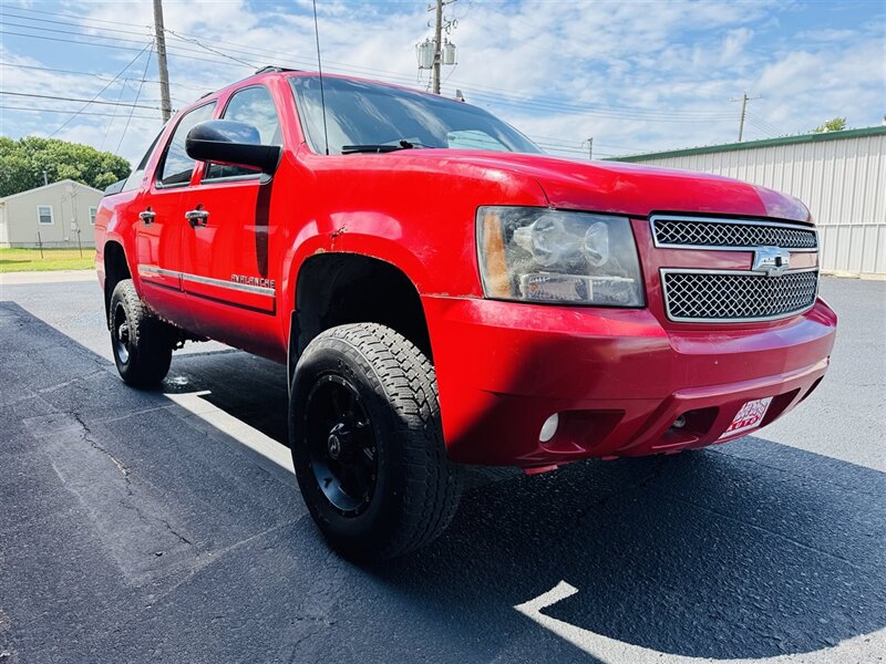 chevrolet avalanche 2010 3GNVKGE02AG210637 image chevrolet avalanche 2010 3GNVKGE02AG210637 image