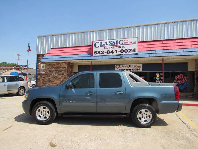 chevrolet avalanche 2010 3GNNCEE08AG182442 image chevrolet avalanche 2010 3GNNCEE08AG182442 image