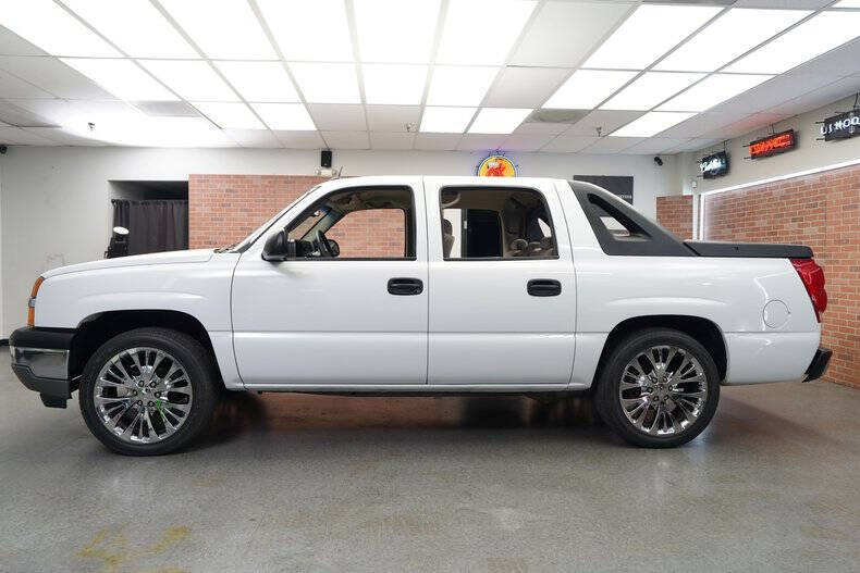 chevrolet avalanche 2005 3GNEC12Z35G296432 image chevrolet avalanche 2005 3GNEC12Z35G296432 image