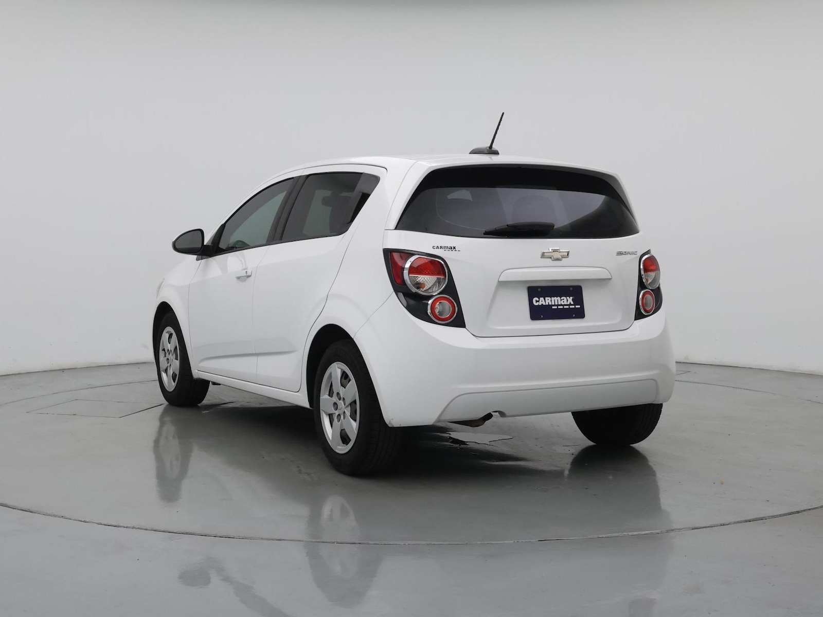 chevrolet sonic 2016 1G1JA6SH8G4154412 image chevrolet sonic 2016 1G1JA6SH8G4154412 image