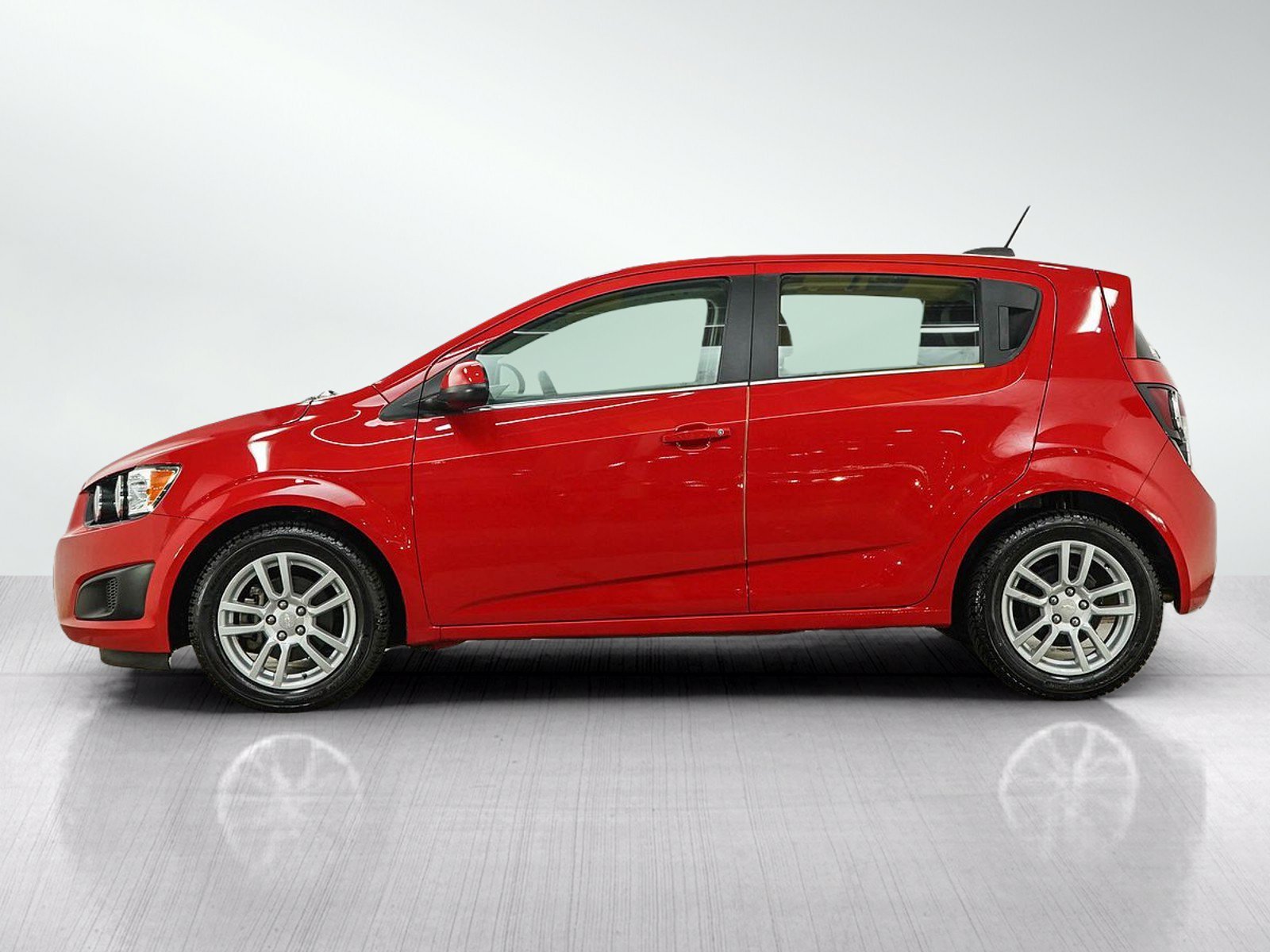 chevrolet sonic 2016 1G1JC6SB2G4105700 image chevrolet sonic 2016 1G1JC6SB2G4105700 image