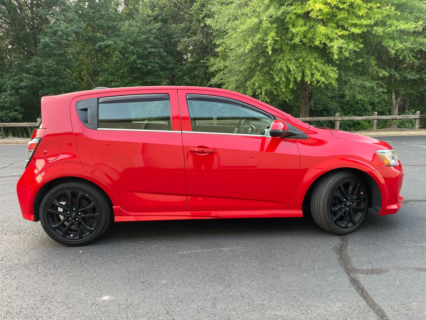chevrolet sonic 2019 1G1JF6SB9K4100042 image chevrolet sonic 2019 1G1JF6SB9K4100042 image