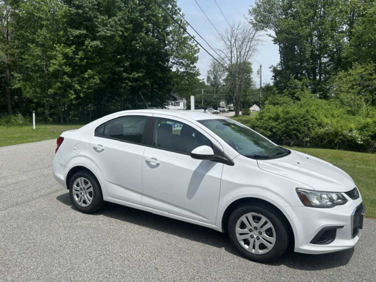 chevrolet sonic 2018 1G1JB5SG5J4130753 image chevrolet sonic 2018 1G1JB5SG5J4130753 image