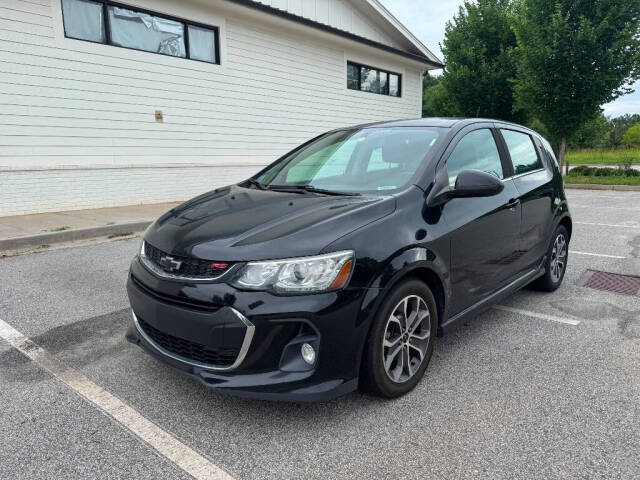 chevrolet sonic 2018 1G1JD6SG2J4106863 image chevrolet sonic 2018 1G1JD6SG2J4106863 image