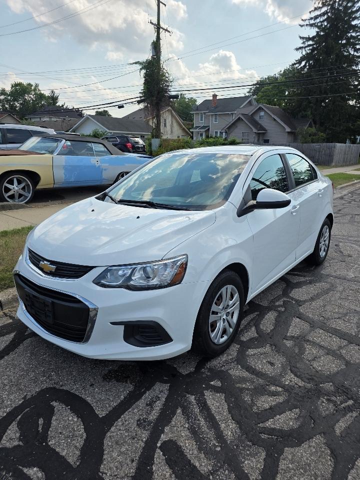 chevrolet sonic 2018 1G1JB5SG0J4129252 image chevrolet sonic 2018 1G1JB5SG0J4129252 image