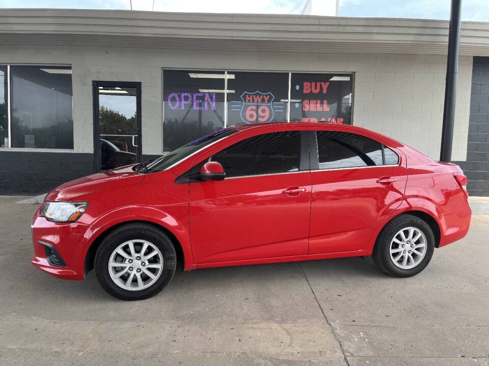 chevrolet sonic 2018 1G1JD5SB1J4125838 image chevrolet sonic 2018 1G1JD5SB1J4125838 image