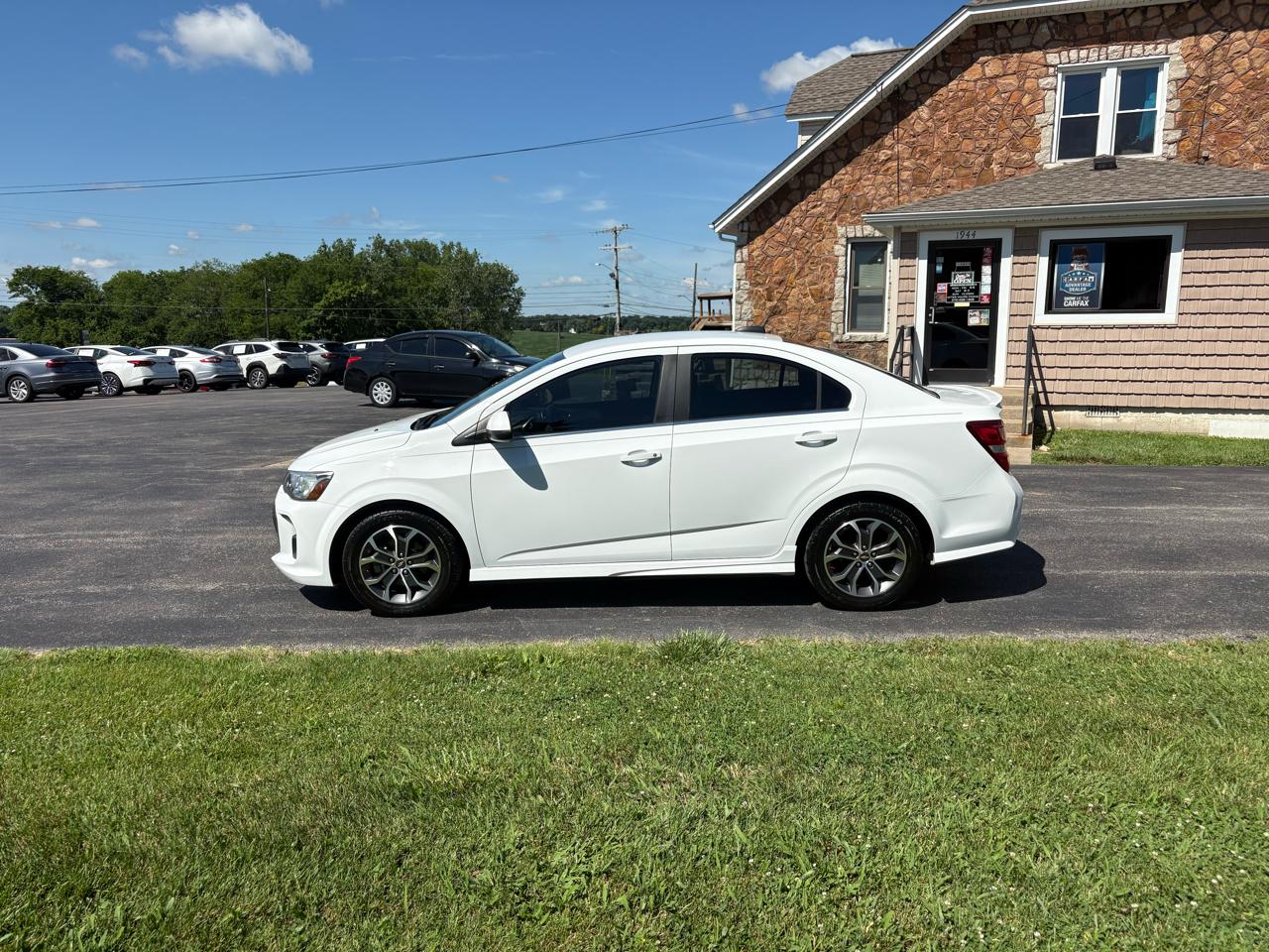 chevrolet sonic 2017 1G1JD5SH4H4143135 image chevrolet sonic 2017 1G1JD5SH4H4143135 image