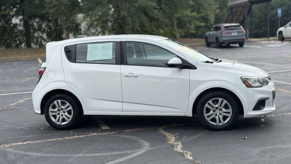 chevrolet sonic 2017 1G1JG6SH4H4159672 image chevrolet sonic 2017 1G1JG6SH4H4159672 image