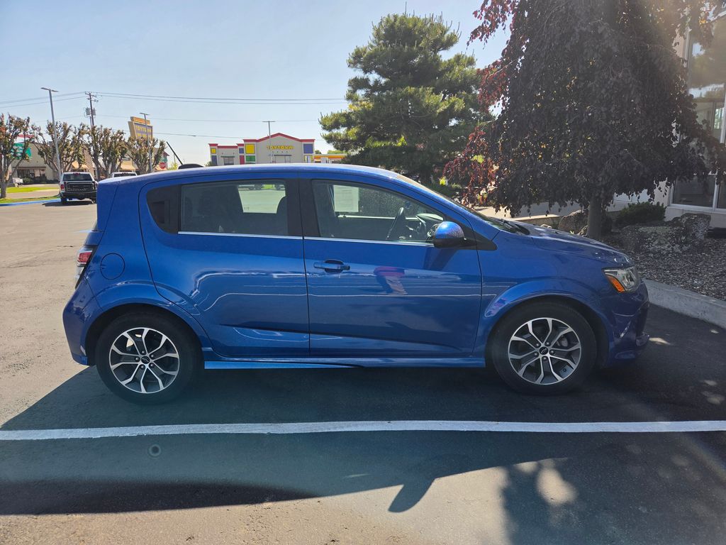 chevrolet sonic 2020 1G1JD6SB8L4137722 image chevrolet sonic 2020 1G1JD6SB8L4137722 image