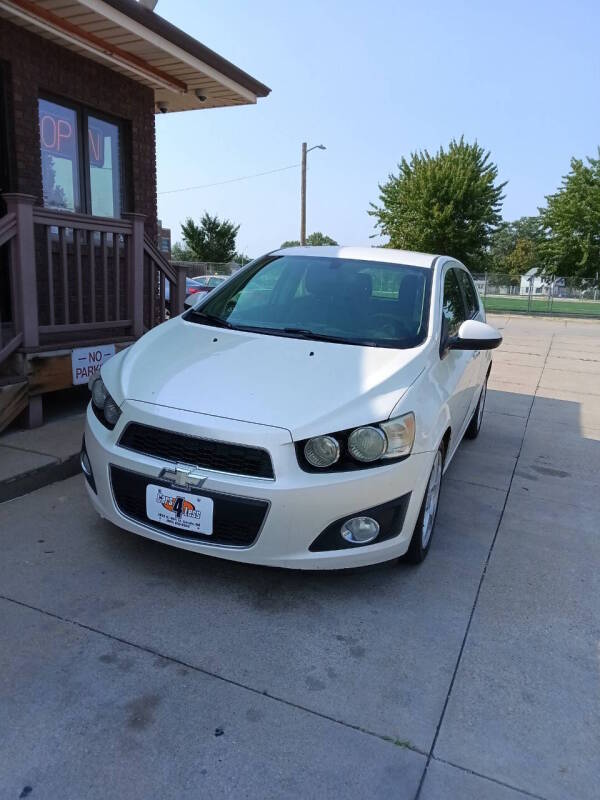 chevrolet sonic 2015 1G1JE6SB4F4110485 image chevrolet sonic 2015 1G1JE6SB4F4110485 image