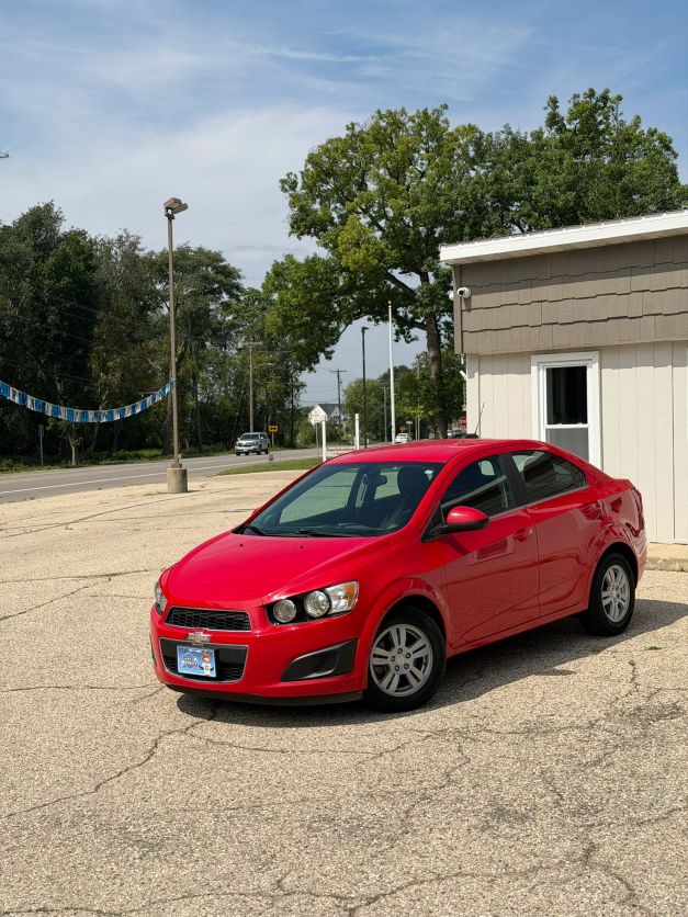 chevrolet sonic 2015 1G1JC5SB4F4128209 image chevrolet sonic 2015 1G1JC5SB4F4128209 image