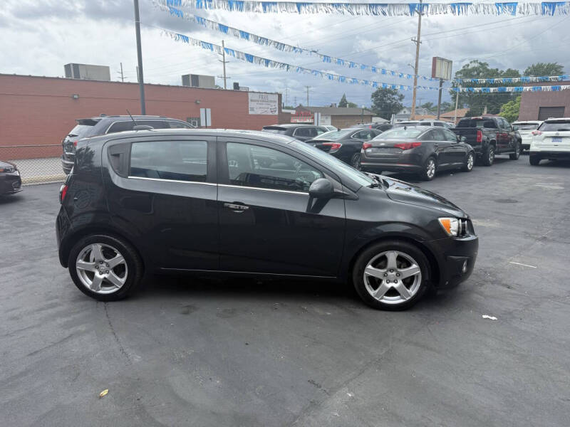 chevrolet sonic 2015 1G1JE6SB6F4208949 image chevrolet sonic 2015 1G1JE6SB6F4208949 image