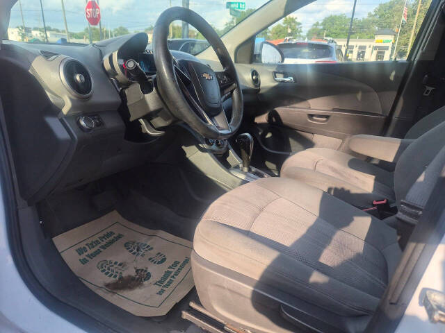 chevrolet sonic 2015 1G1JC6SH6F4115844 image chevrolet sonic 2015 1G1JC6SH6F4115844 image