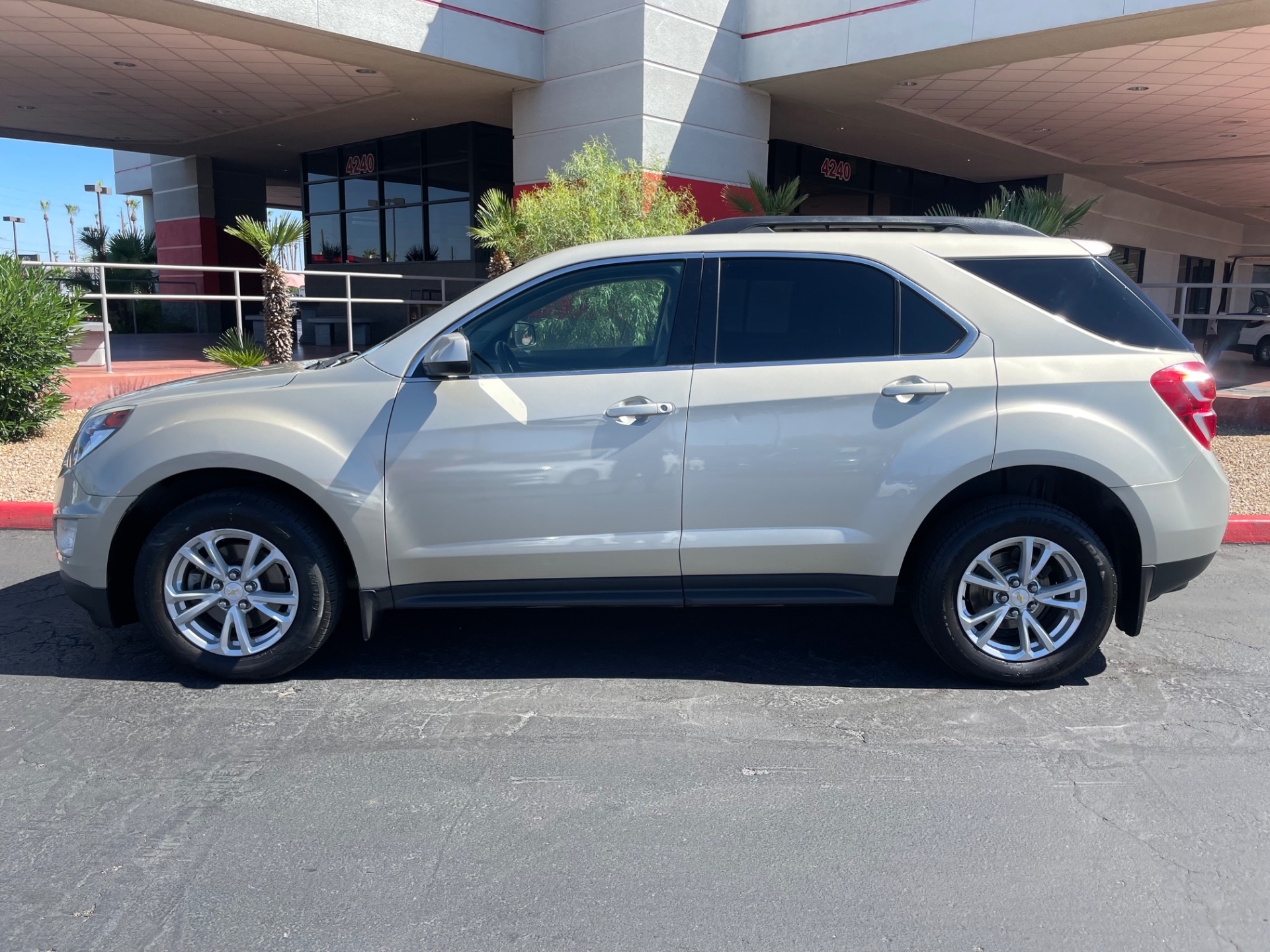 chevrolet equinox 2016 1GNFLFEK1GZ107229 image chevrolet equinox 2016 1GNFLFEK1GZ107229 image