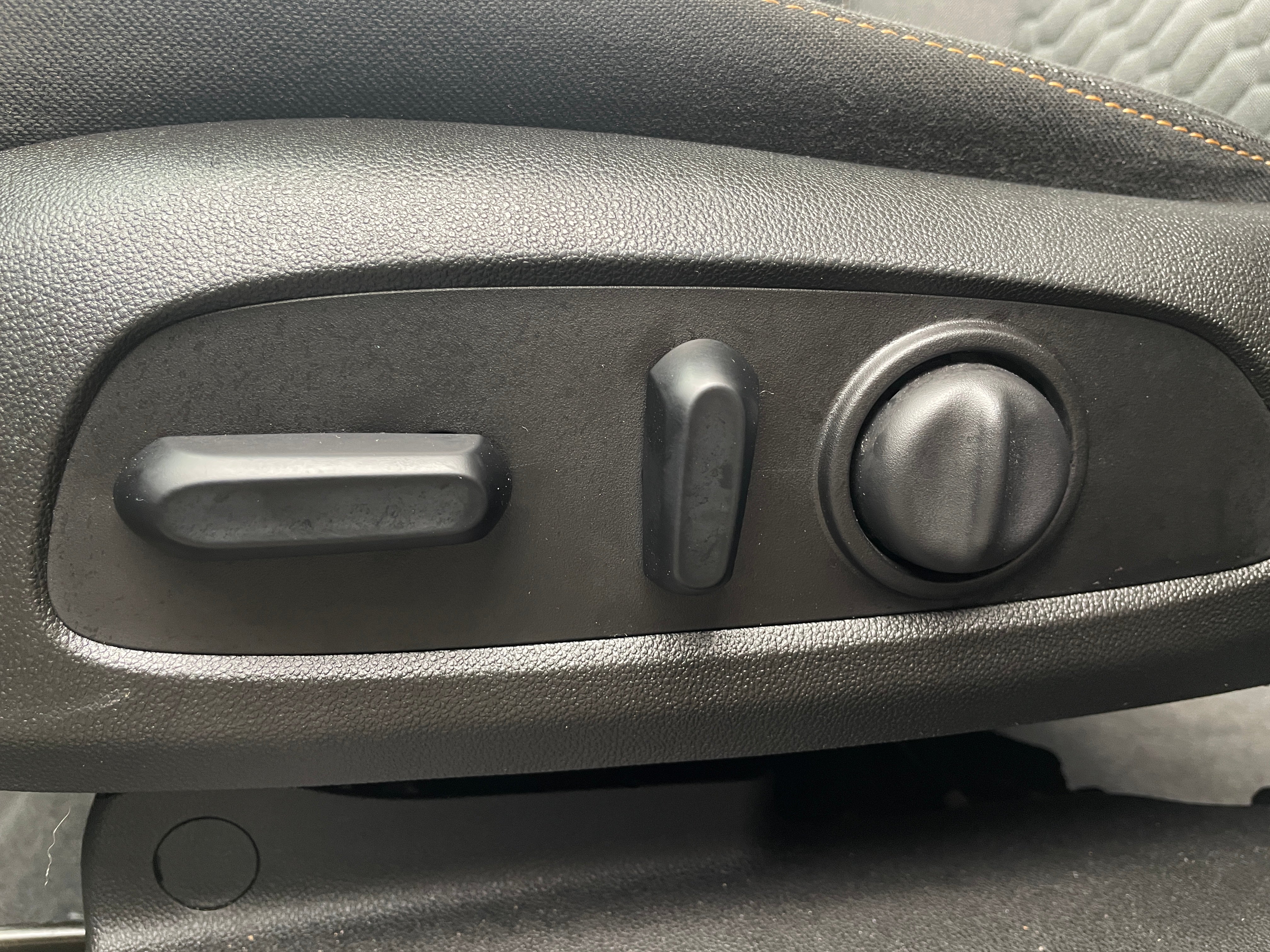 chevrolet equinox 2019 2GNAXKEV0K6205898 image chevrolet equinox 2019 2GNAXKEV0K6205898 image