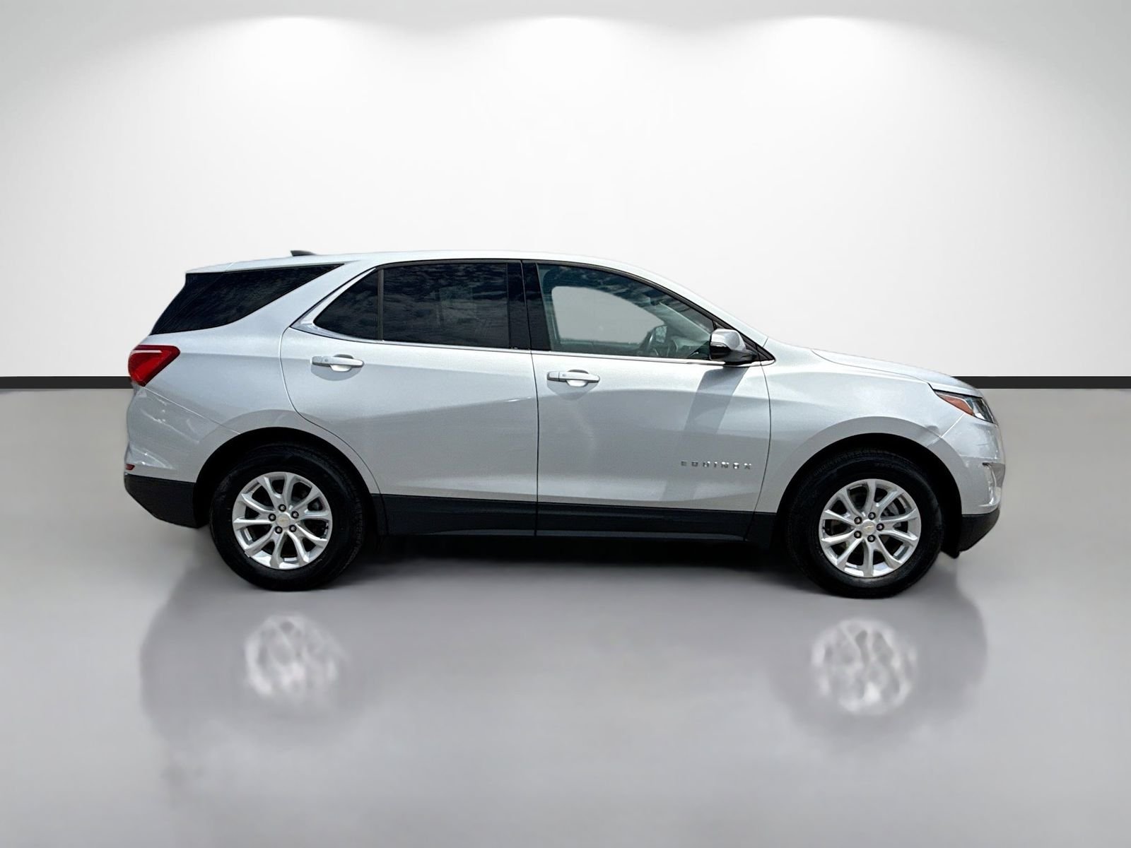chevrolet equinox 2019 2GNAXUEV0K6299745 image