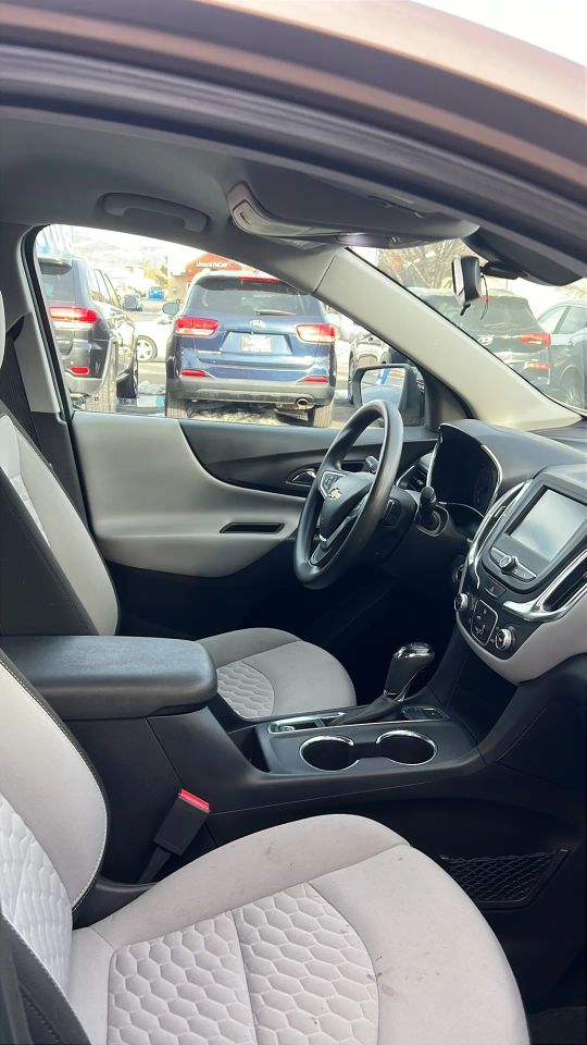 chevrolet equinox 2018 3GNAXREV3JL314990 image chevrolet equinox 2018 3GNAXREV3JL314990 image