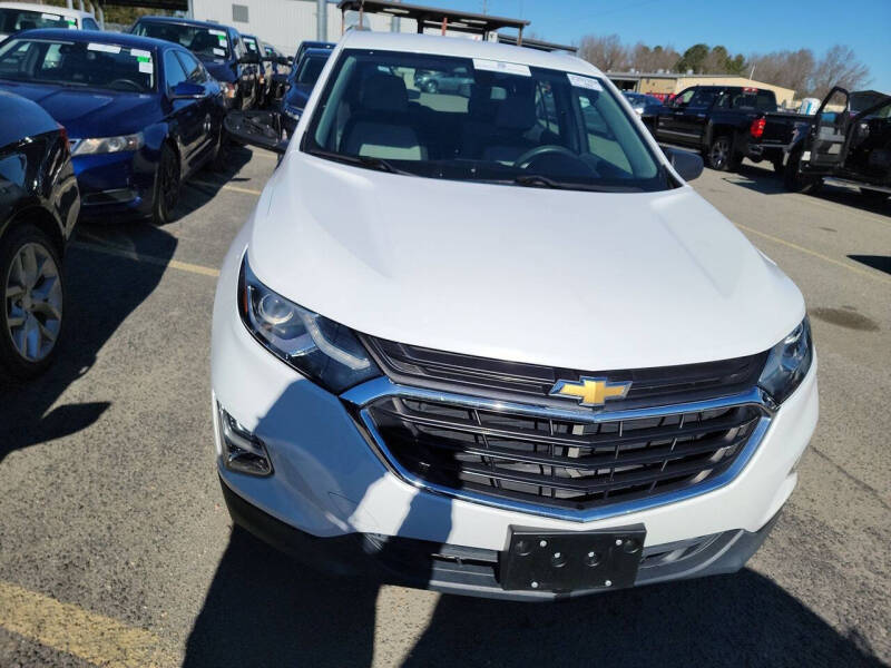 chevrolet equinox 2018 3GNAXHEV6JL104152 image