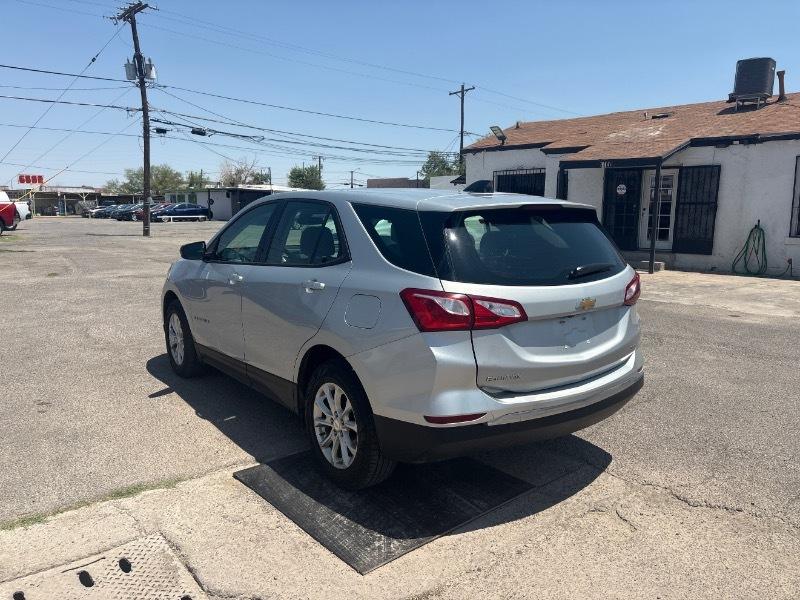 chevrolet equinox 2018 2GNAXREV3J6159653 image chevrolet equinox 2018 2GNAXREV3J6159653 image